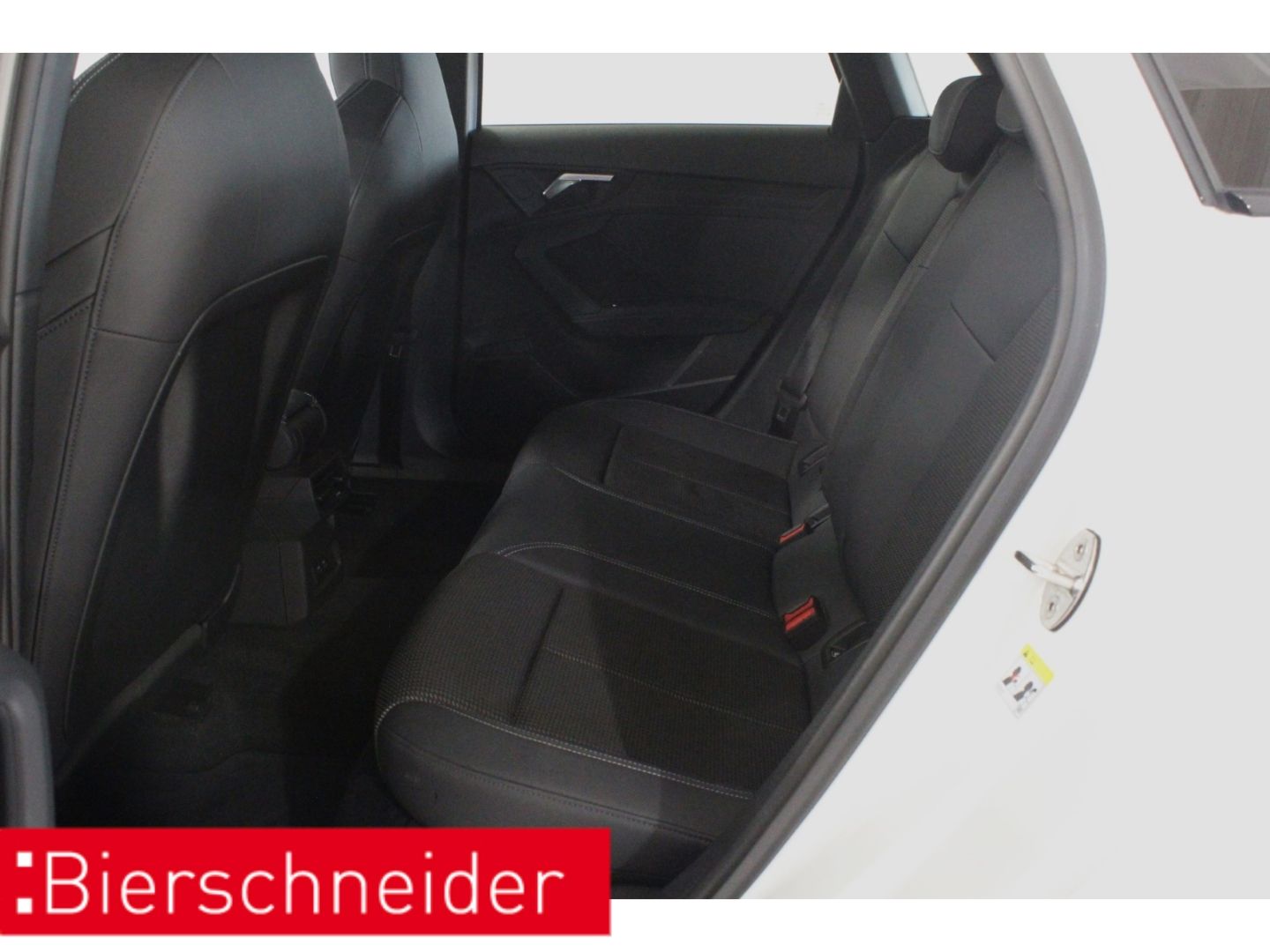 Audi A3 Sportback 35 TDI S-Tronic 2x S-Line  Black 18
