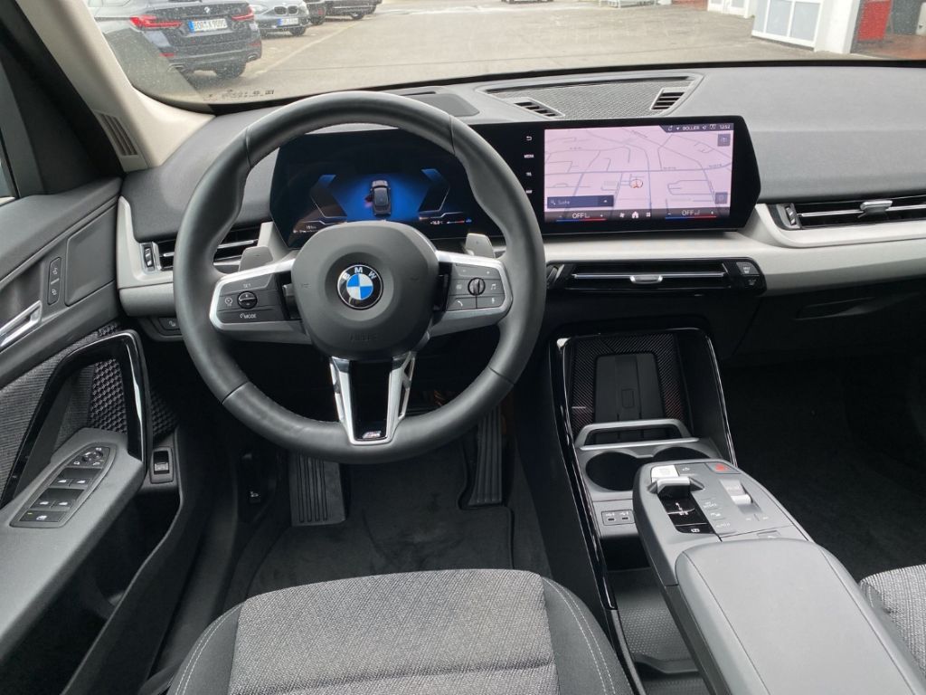 BMW X1 xDrive20d LiveCockpitPro - Samsaru's Car Outlet