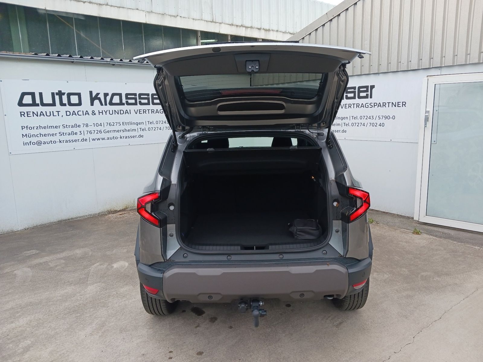 Dacia Duster Journey TCe 130 Mild-Hybrid - Samsaru's Car Outlet