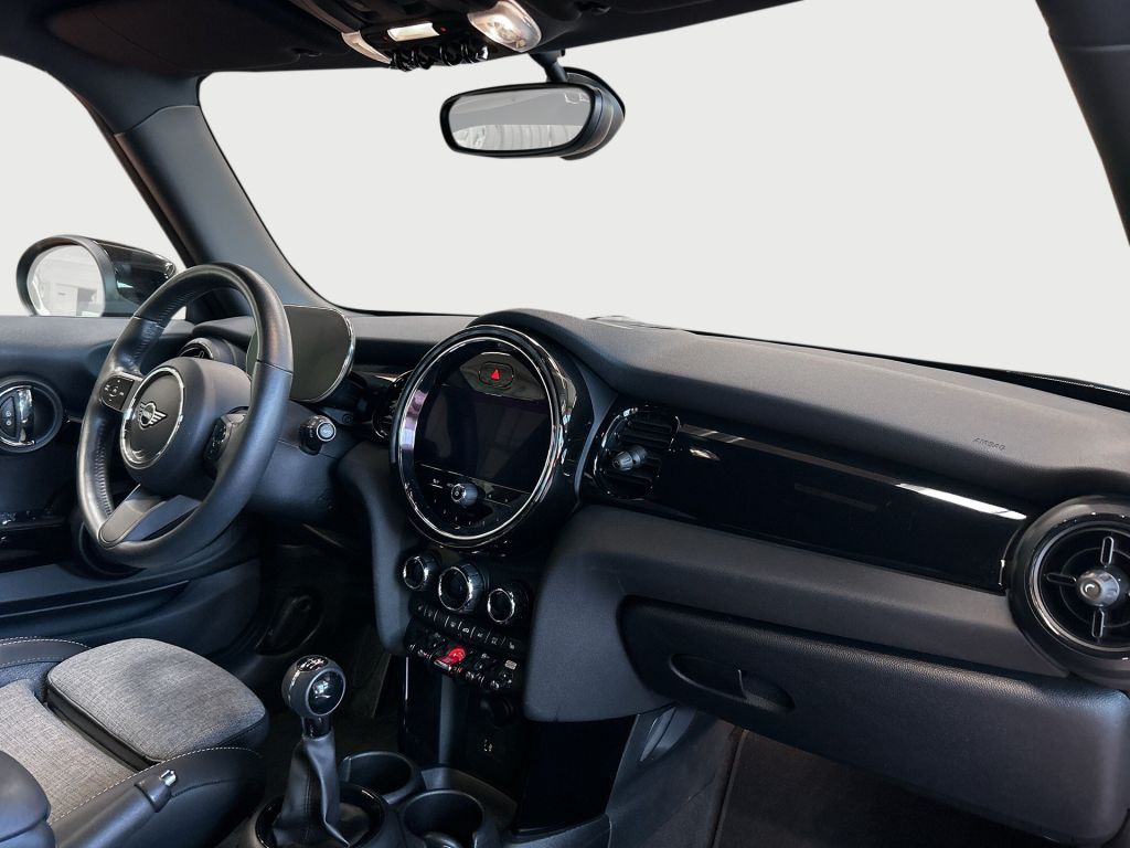 MINI One Classic - Samsaru's Car Outlet