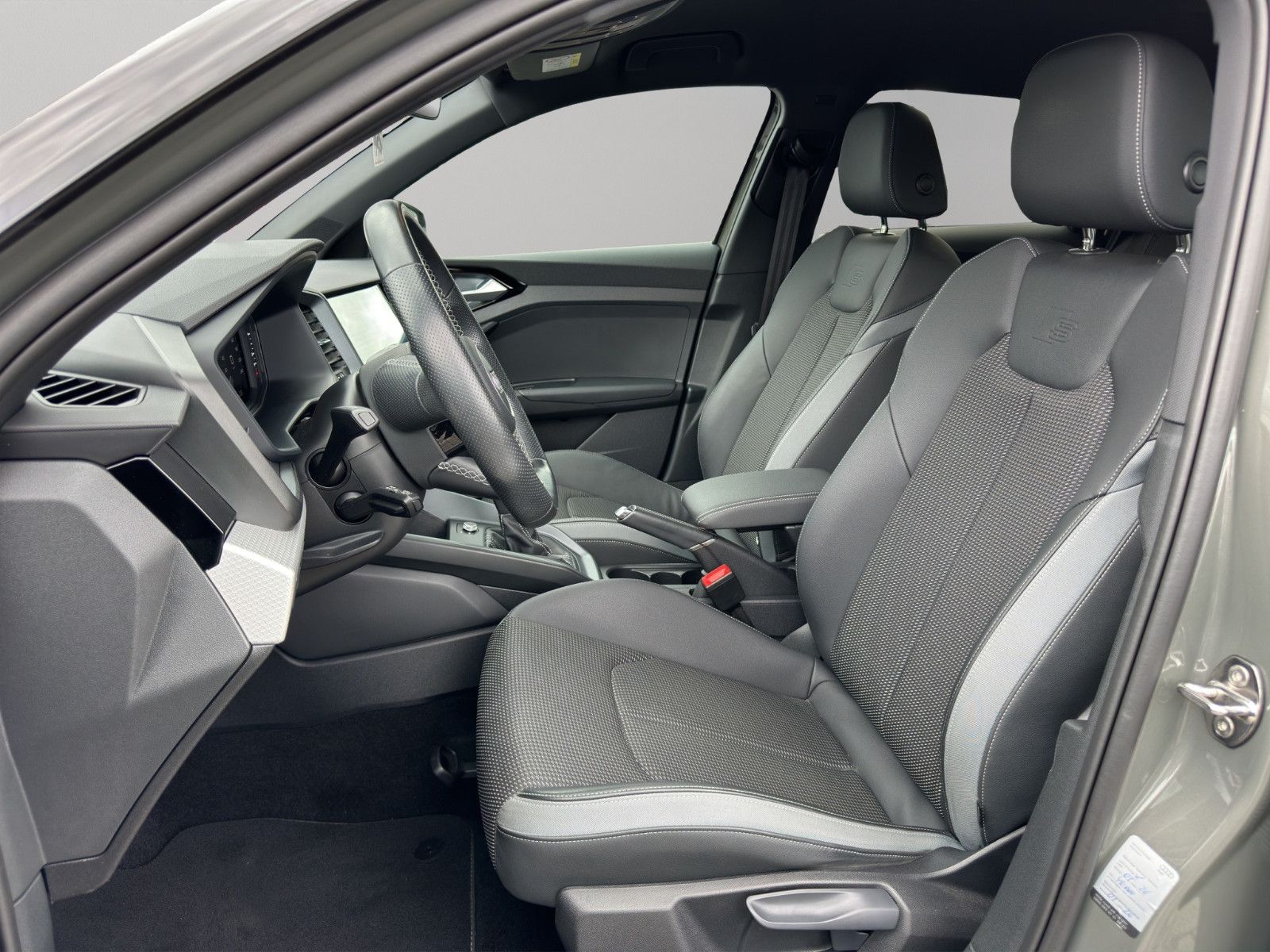 Audi A1 Sportback 30 TFSI S tr. - Samsaru's Car Outlet