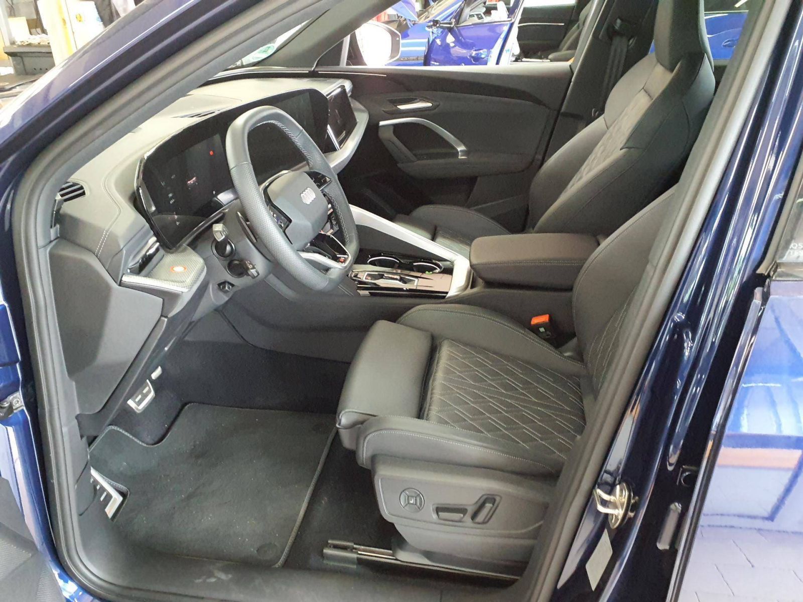 Audi Q5 TFSI S line Matrix Pano AHK Tech pro 360°