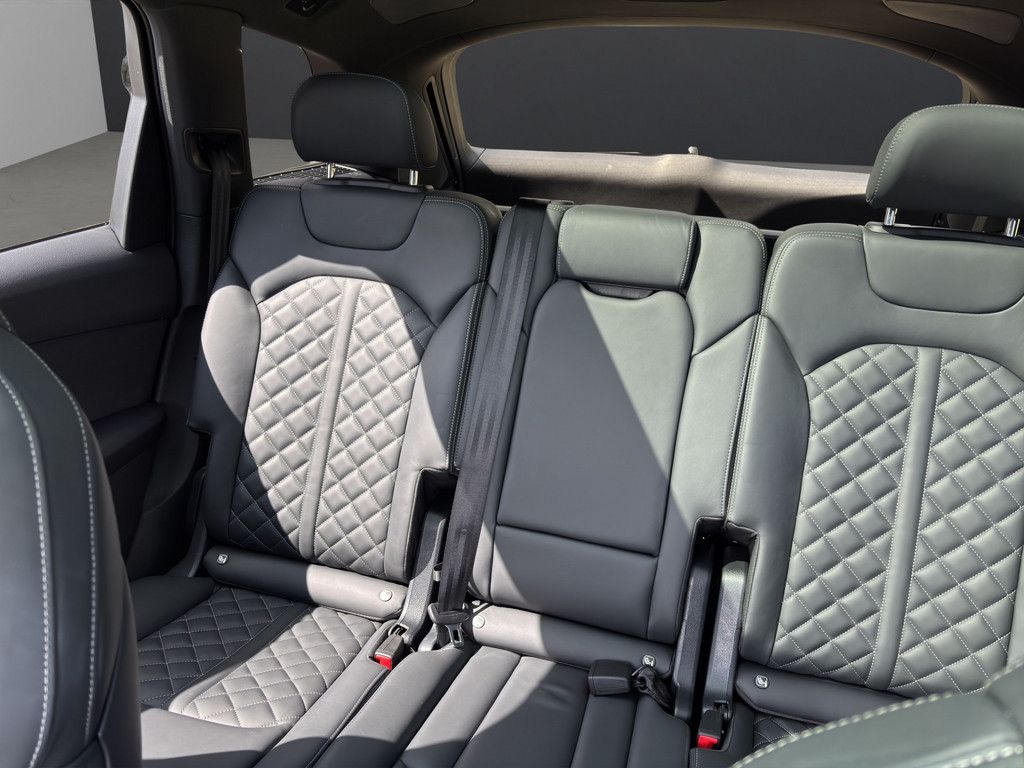 Audi Q7 50 TDI S-LINE MATRIX NAVI HUD PANO 360° 22"