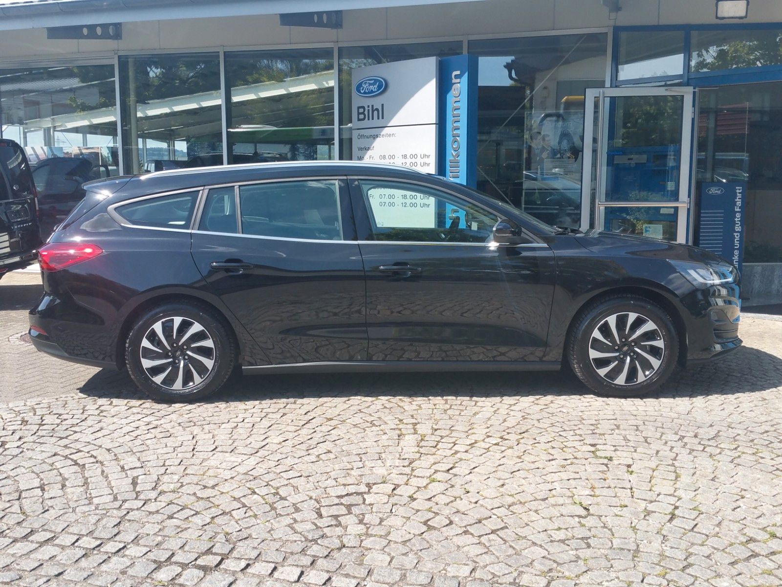 Ford Focus Turnier Navi Kamera AHK B&O iACC Winterp.