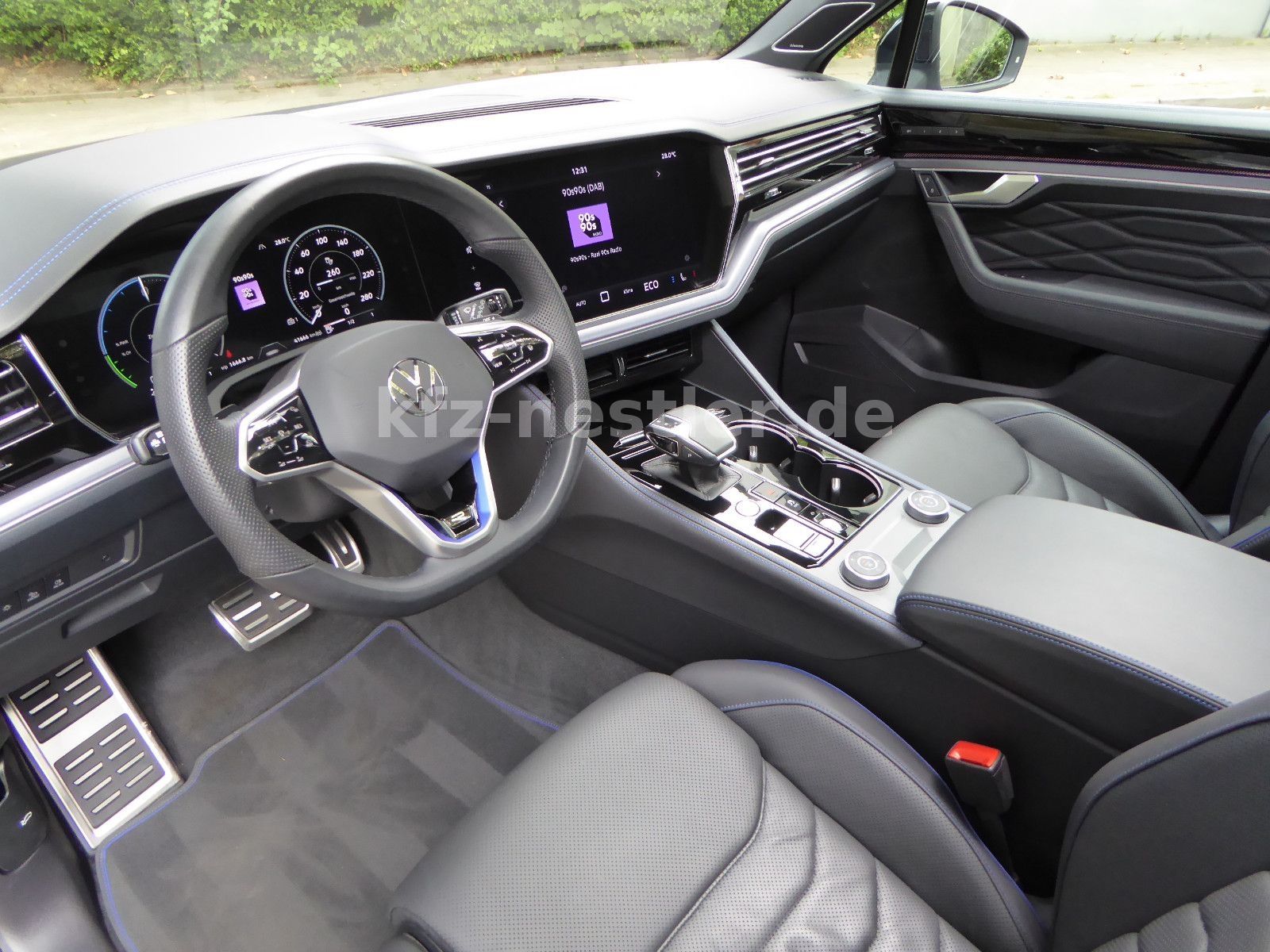 Volkswagen Touareg R e-Hybrid Pano/Puglia/AHK/HUD/ACC/Matt