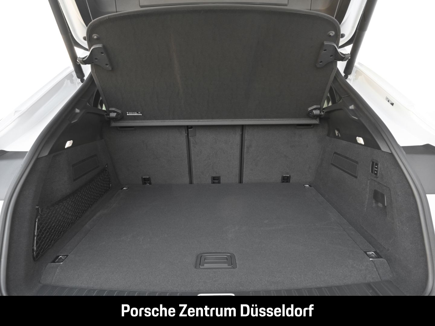 Porsche Cayenne E-Hybrid Coupe Surround-View Head-Up