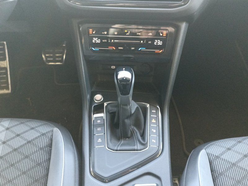 Volkswagen Tiguan 1.4 TSI eHybrid R-Line  AHK+MATRIX-LED+NA