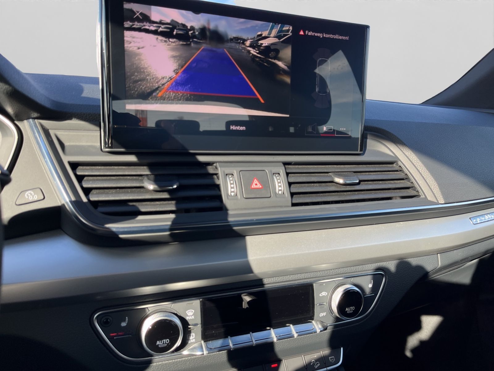 Audi Q5 S Line 50 TFSIe quattro AHK+LED+Navi+ACC+Sthz