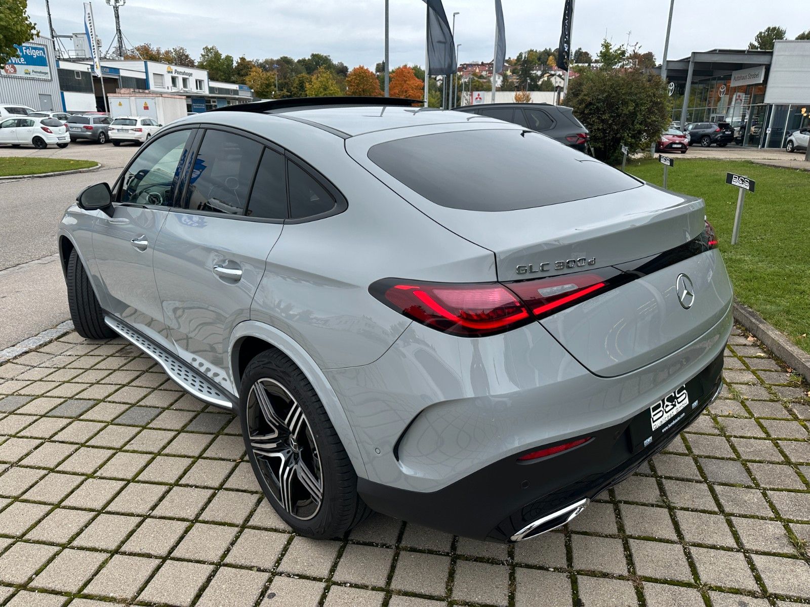 Mercedes-Benz GLC 300d Coupe 4Matic DISTR,HUD,PANO,BURM,AHK...