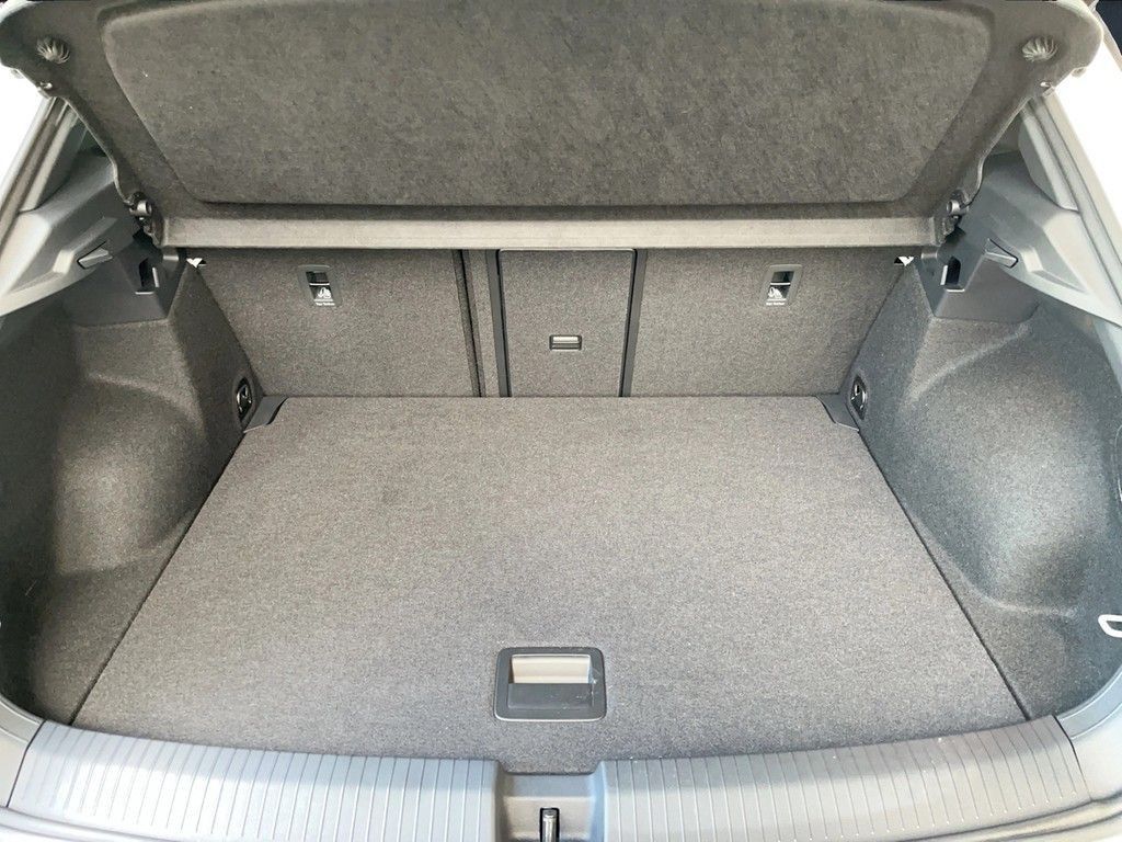 Volkswagen T-Roc 1.0 TSI R-Line Black - Samsaru's Car Outlet