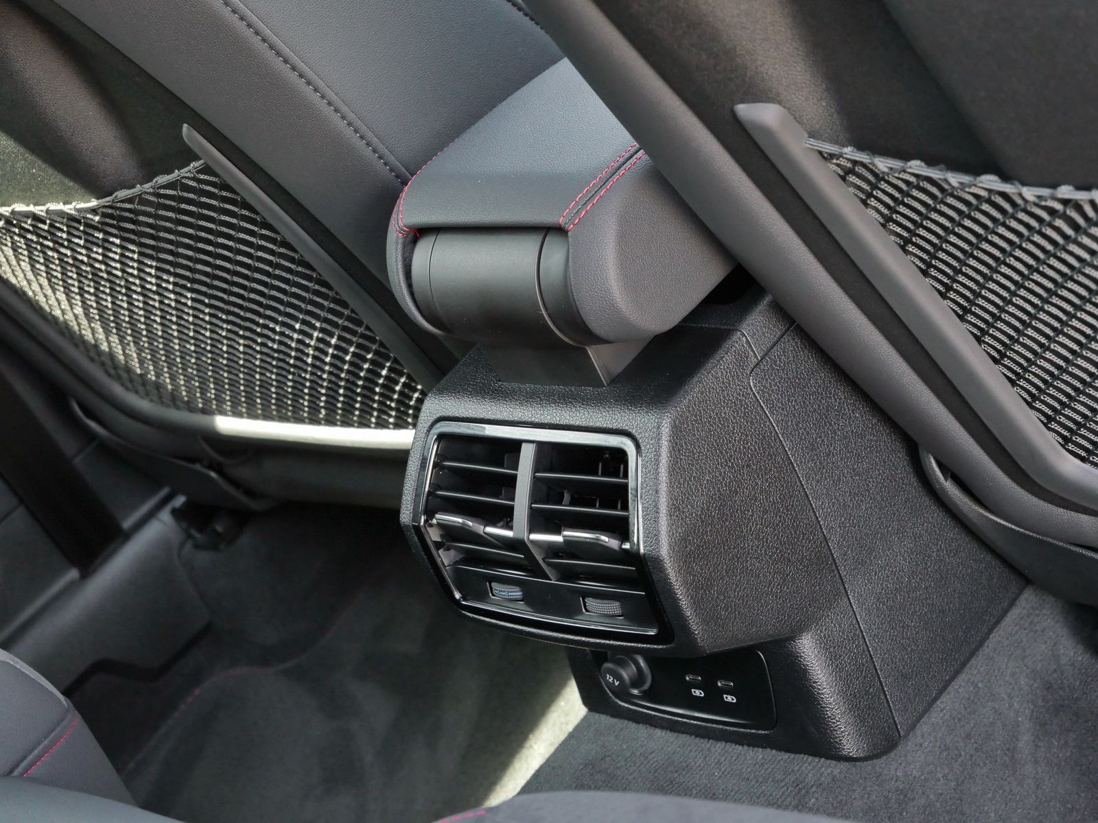 Audi Q3 Sportback 45 TFSI quattro S line - Samsaru's Car Outlet