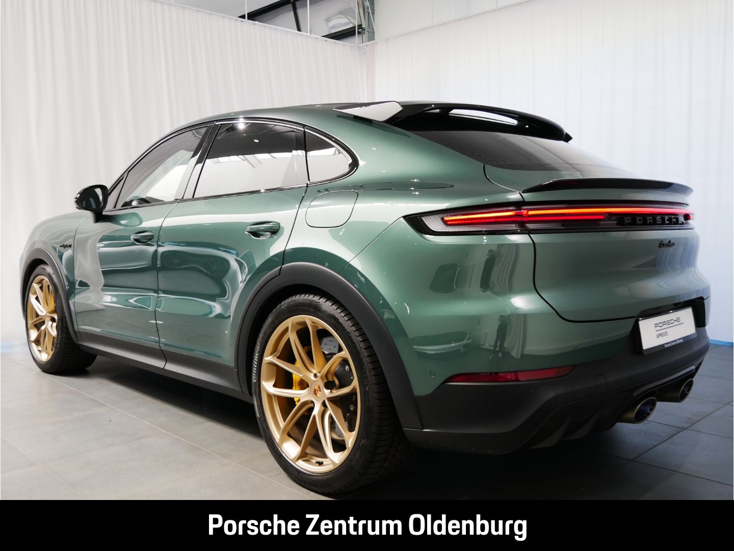 Porsche Cayenne Turbo E-Hybrid Coupe mit GT-Paket PTS