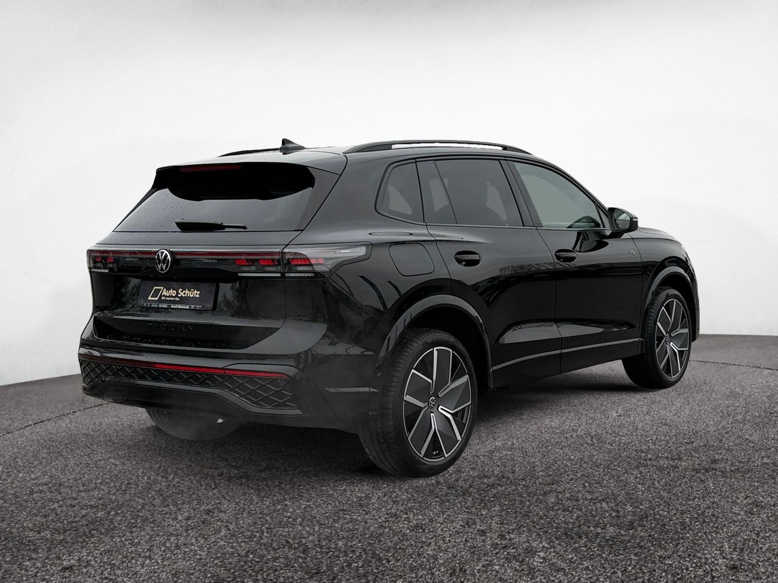 Volkswagen Tiguan*2.0 TDI*R-Line*4Motion*Black-Style*Standh