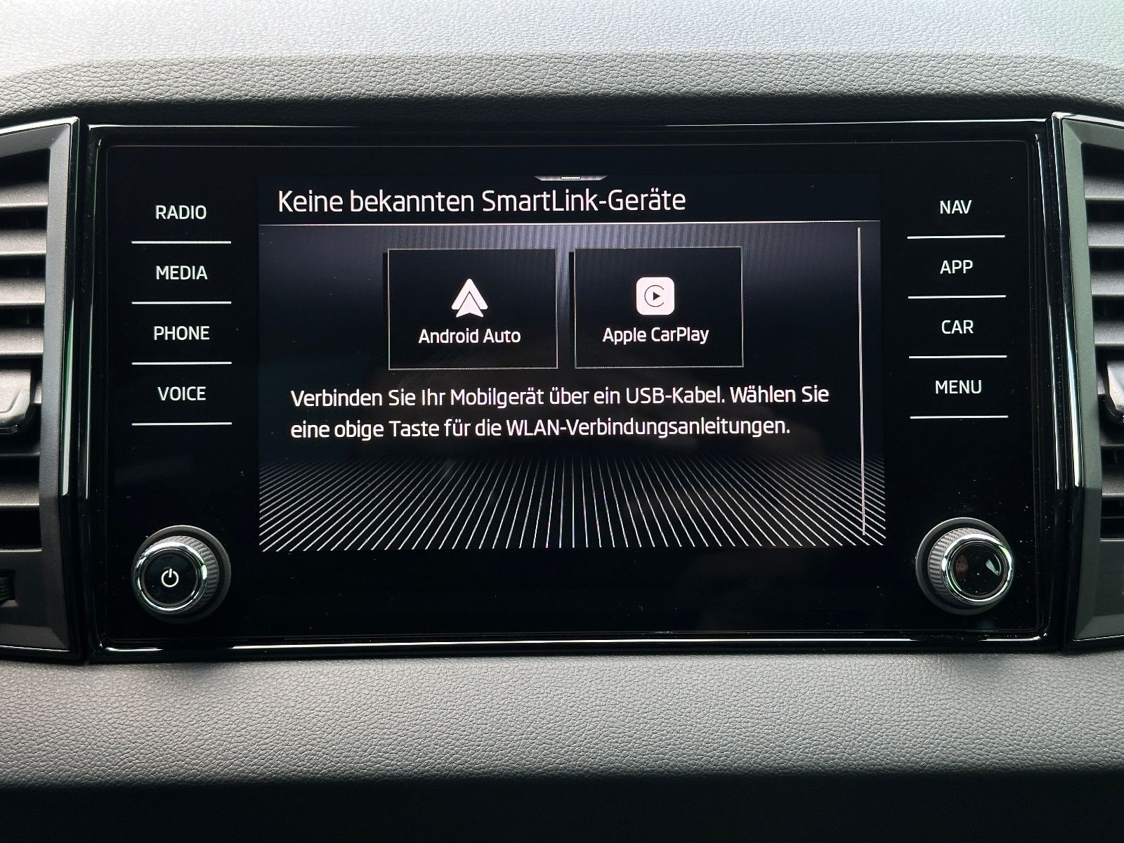 Skoda 190PS 4x4 DSG Sportline PADACH STHZ LM19"AHK