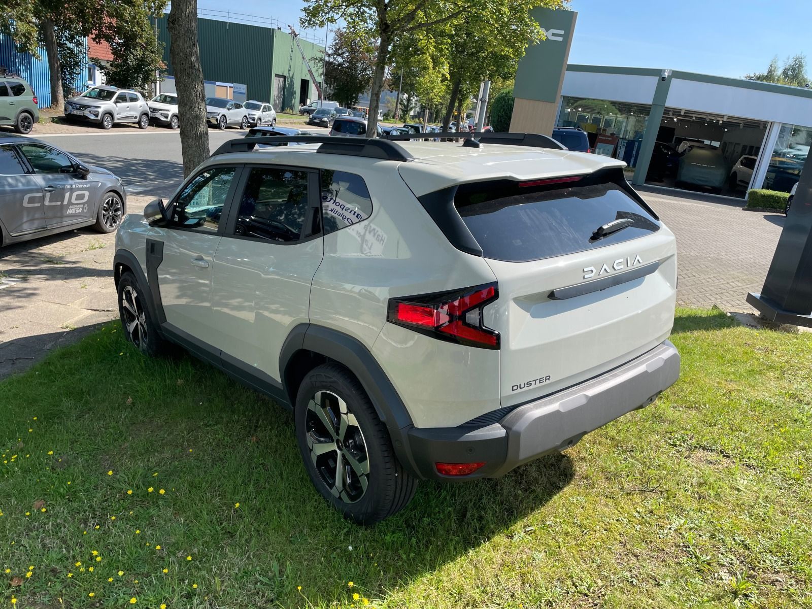 Dacia Duster III Journey Hybrid 140 - Samsaru's Car Outlet