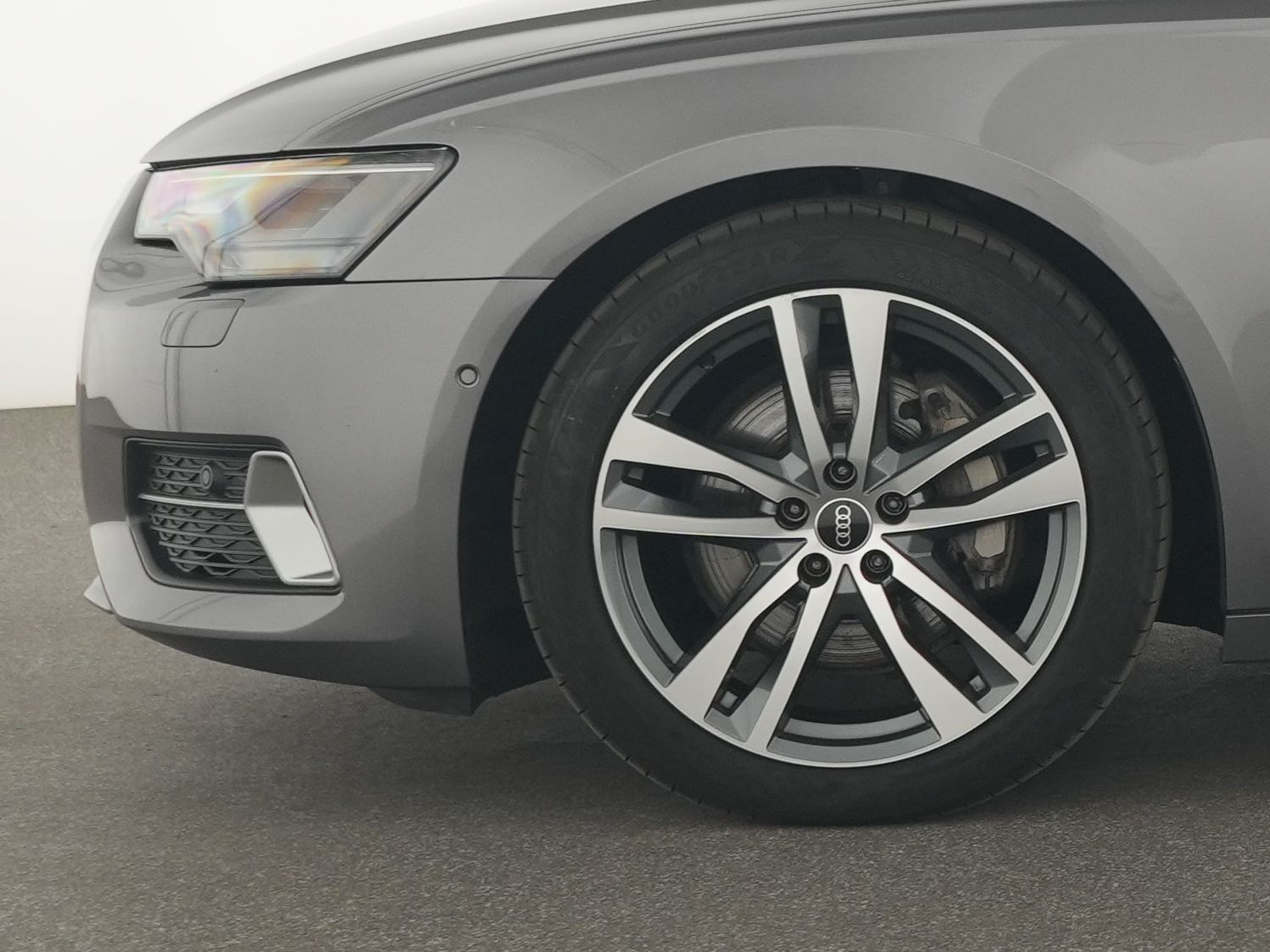 Audi A6 45TFSI qu. S-Line - Samsaru's Car Outlet