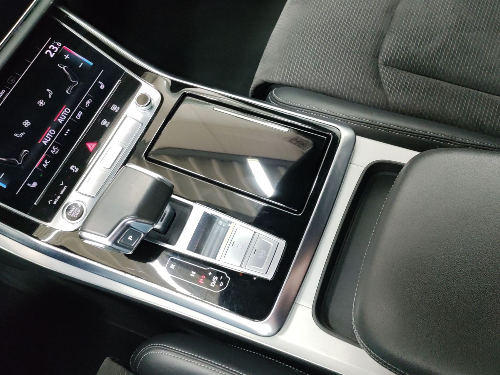 Audi Q7 50 TDI Q S LINE MATRIX AHK 360  OPS BuO LM21