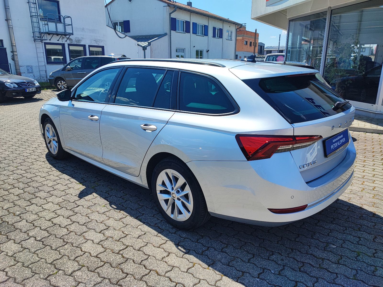 Skoda Octavia 2.0 TDi - Samsaru's Car Outlet