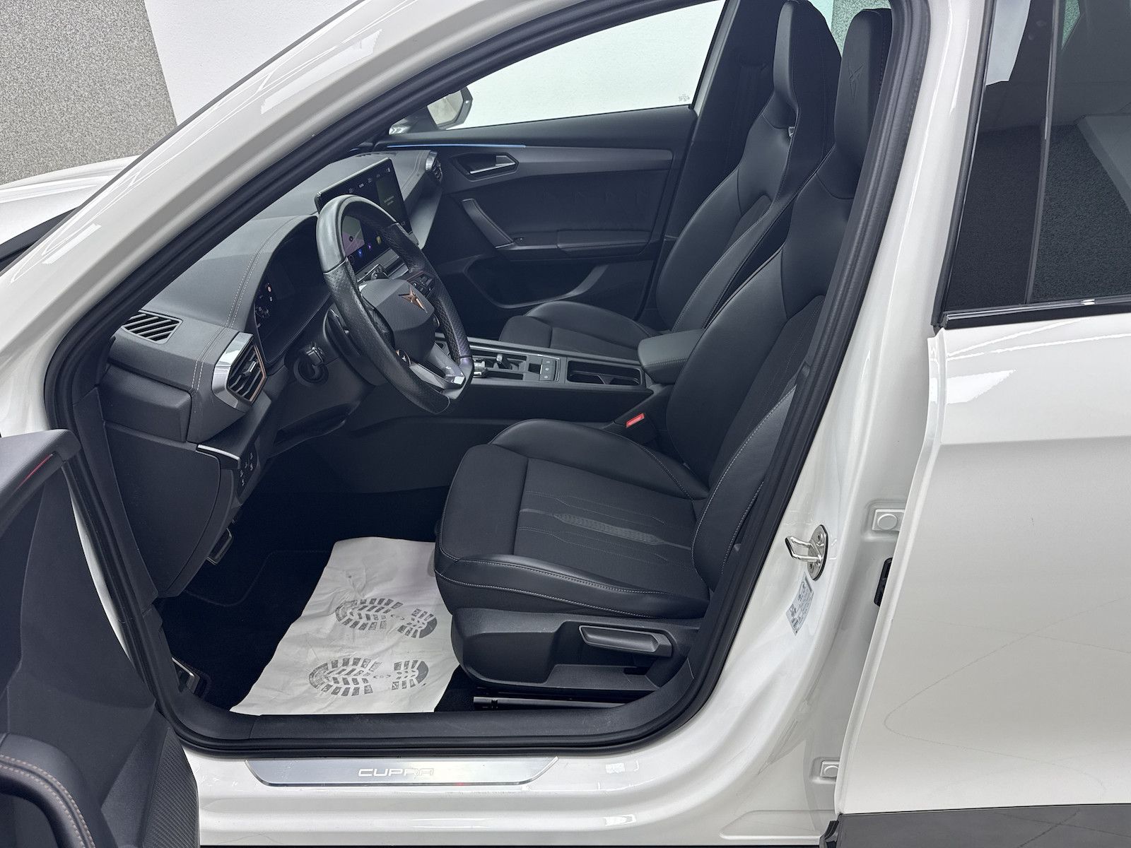 Cupra Formentor VZ 2.0 TSI 4Drive ACC DCC AHK Rcam Nav