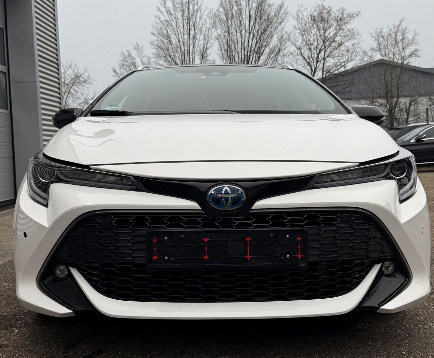 Toyota Corolla Touring Sports Hybrid Team D - Samsaru's Car Outlet
