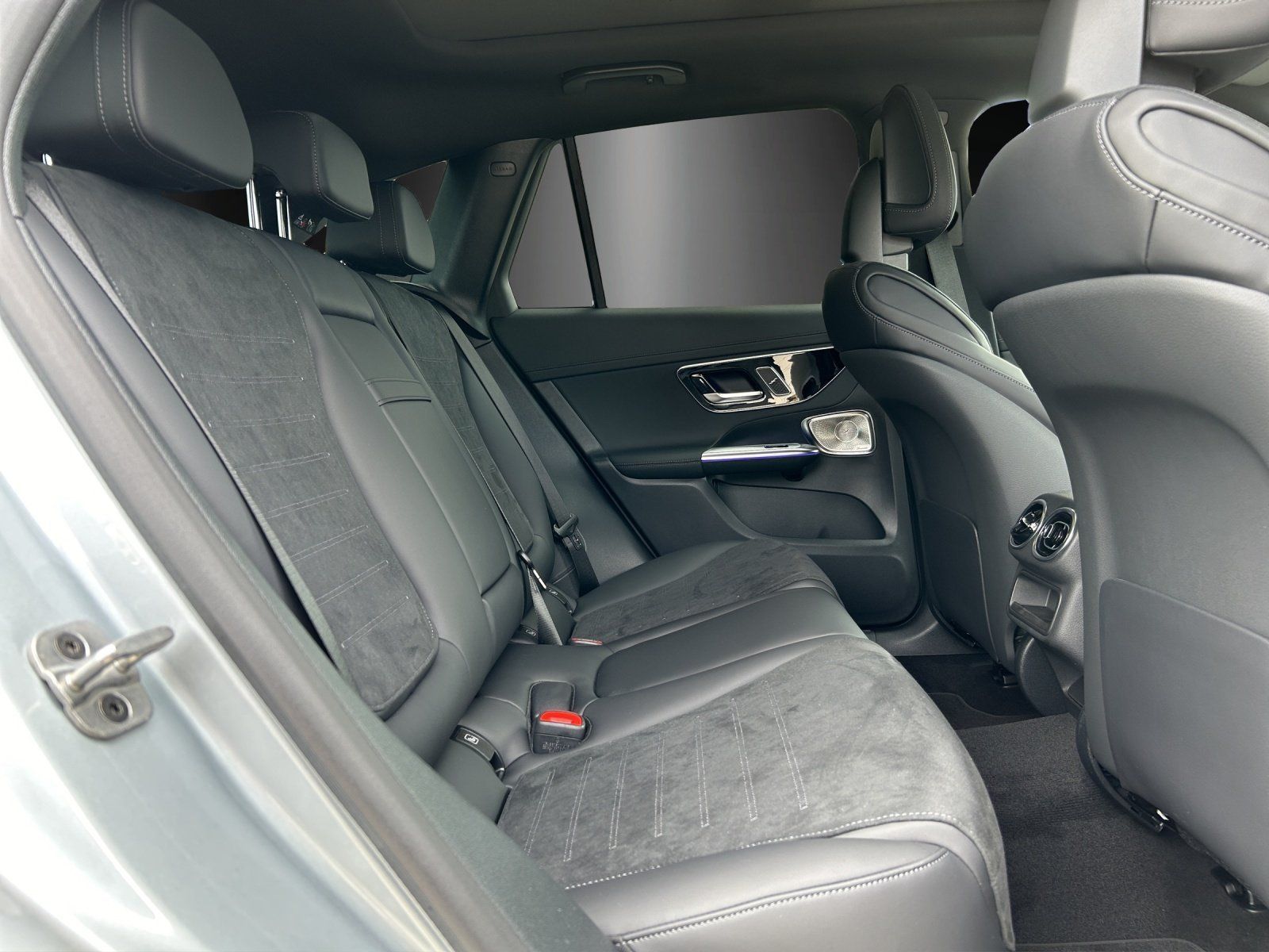 Mercedes-Benz GLC 220 d 4M AMG Standhzg AHK Pano HeadUp
