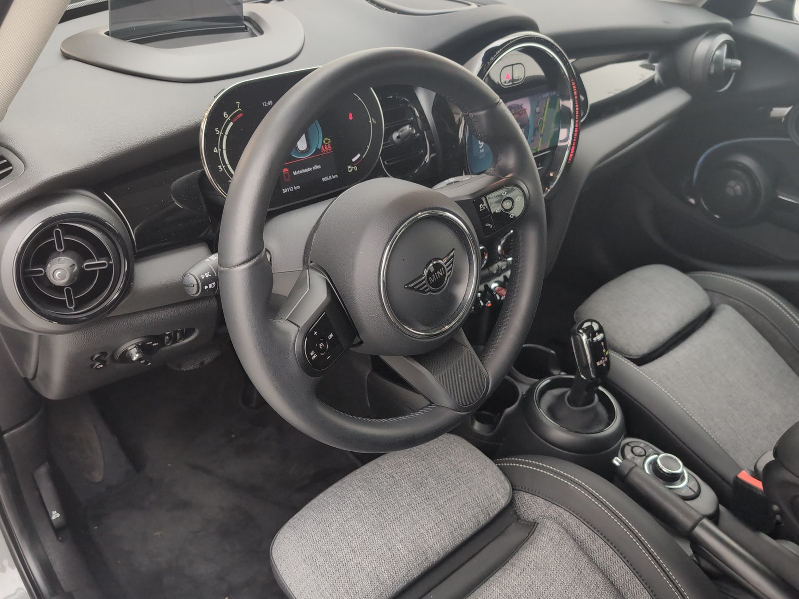 MINI Cooper - Samsaru's Car Outlet