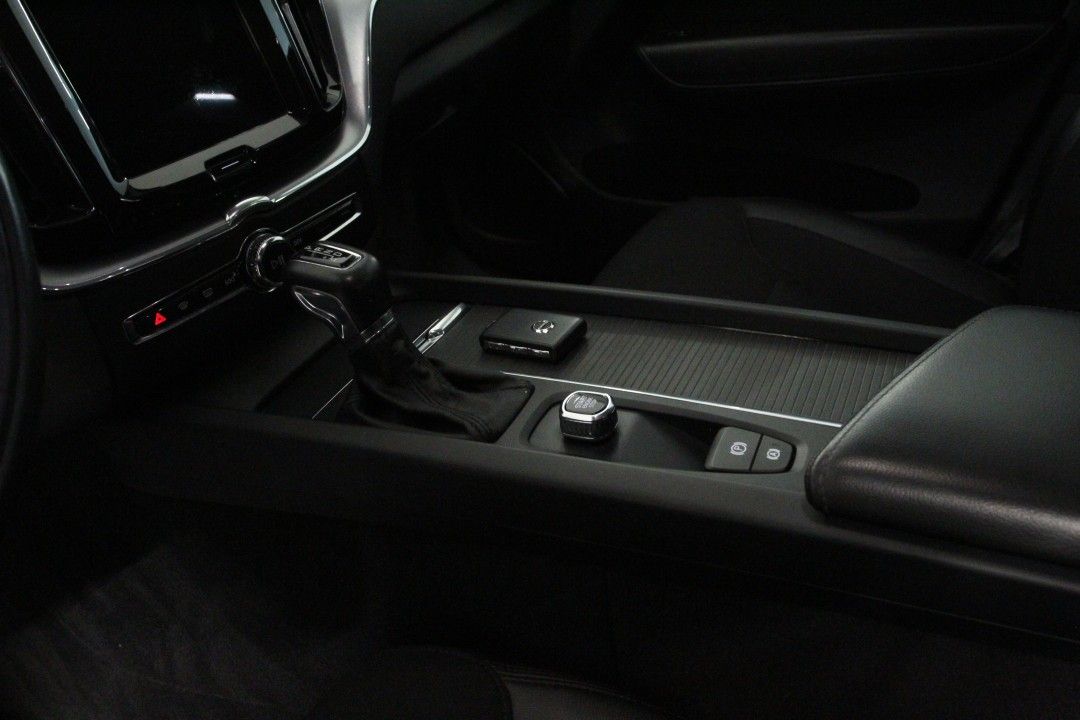 VOLVO XC-60 T5 AWT Inscription