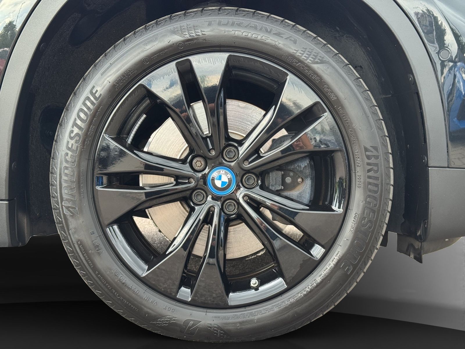 BMW X1 xDrive25e Sport Line - Samsaru's Car Outlet