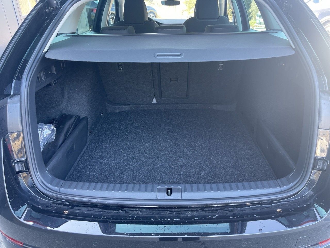 Skoda Octavia Combi STYLE 1.5 TSI - Samsaru's Car Outlet