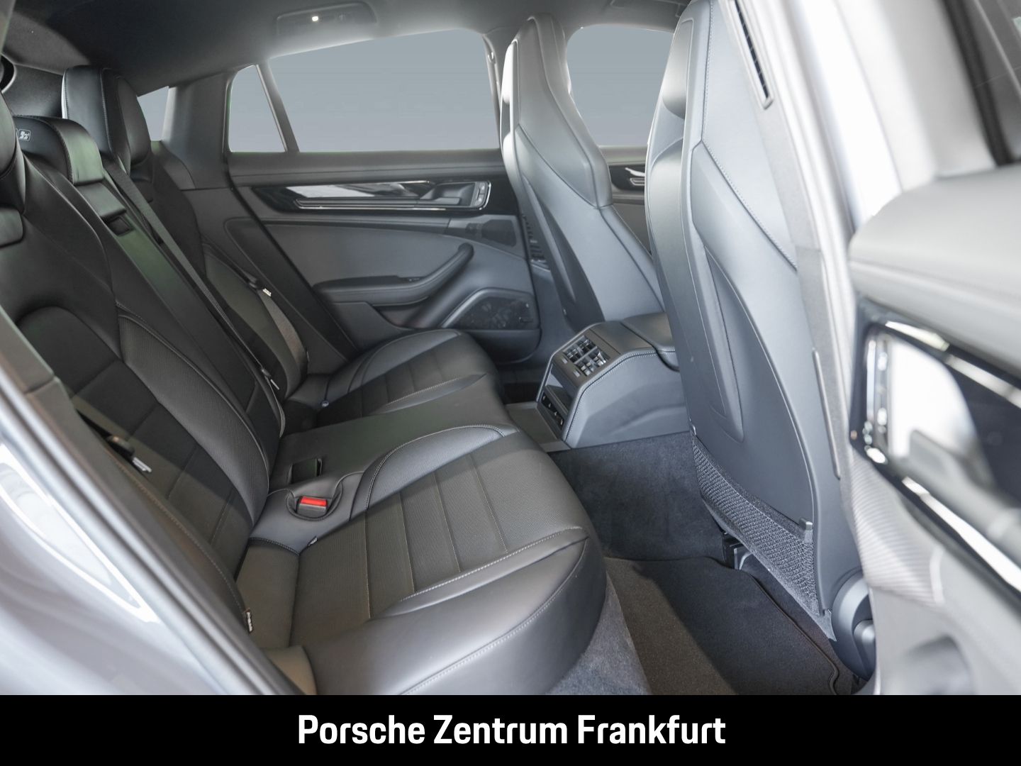 Porsche Panamera 4 E-Hybrid HA-Lenkung InnoDrive Head-Up