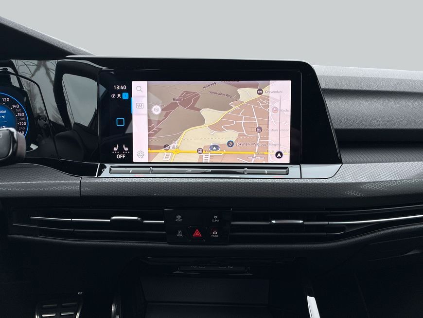 Volkswagen Golf VIII GTE 1.4 eHybrid DSG Matrix Navi Kamera