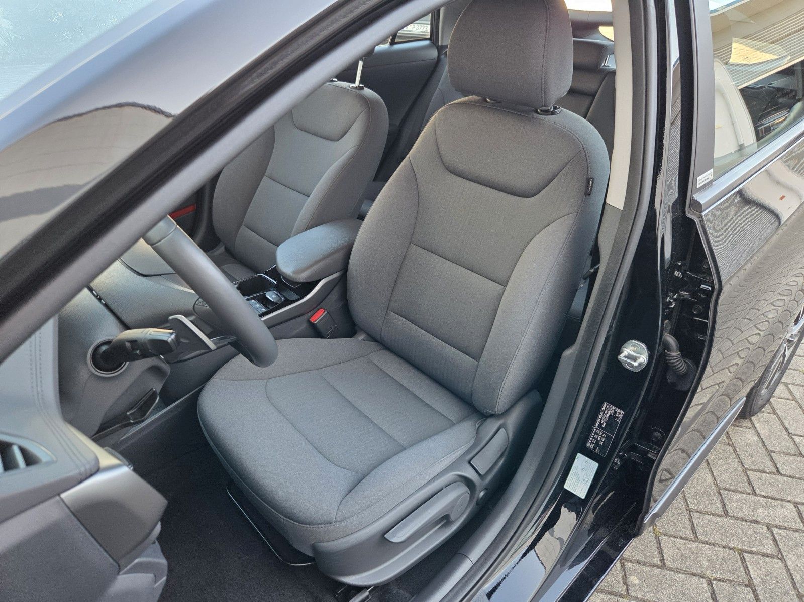 Hyundai IONIQ Elektro - Samsaru's Car Outlet