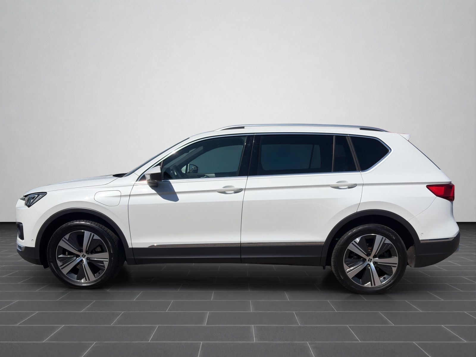 Seat Tarraco Xperience 1.4 eHybrid AHK PANO NAVI SHZ