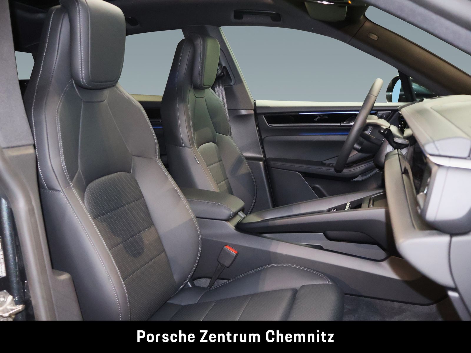 Porsche Macan 4S Electric Luft;Matrix;BOSE;Pano;22Zoll