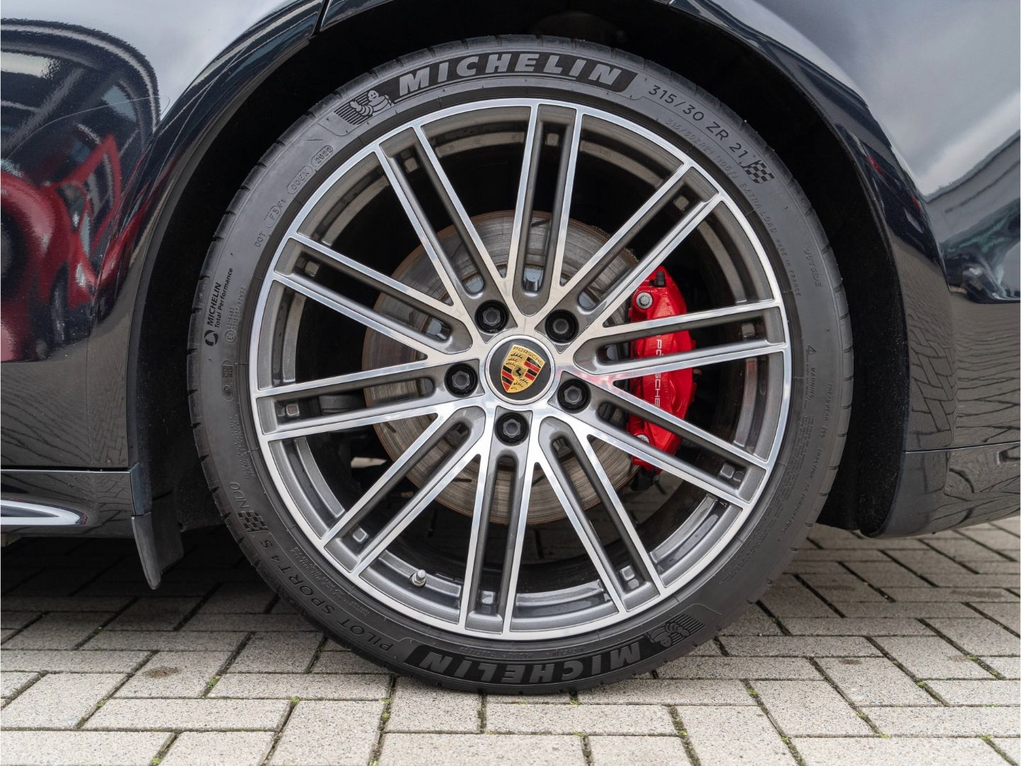 Porsche Panamera GTS Sport Turismo BOSE Standheizung