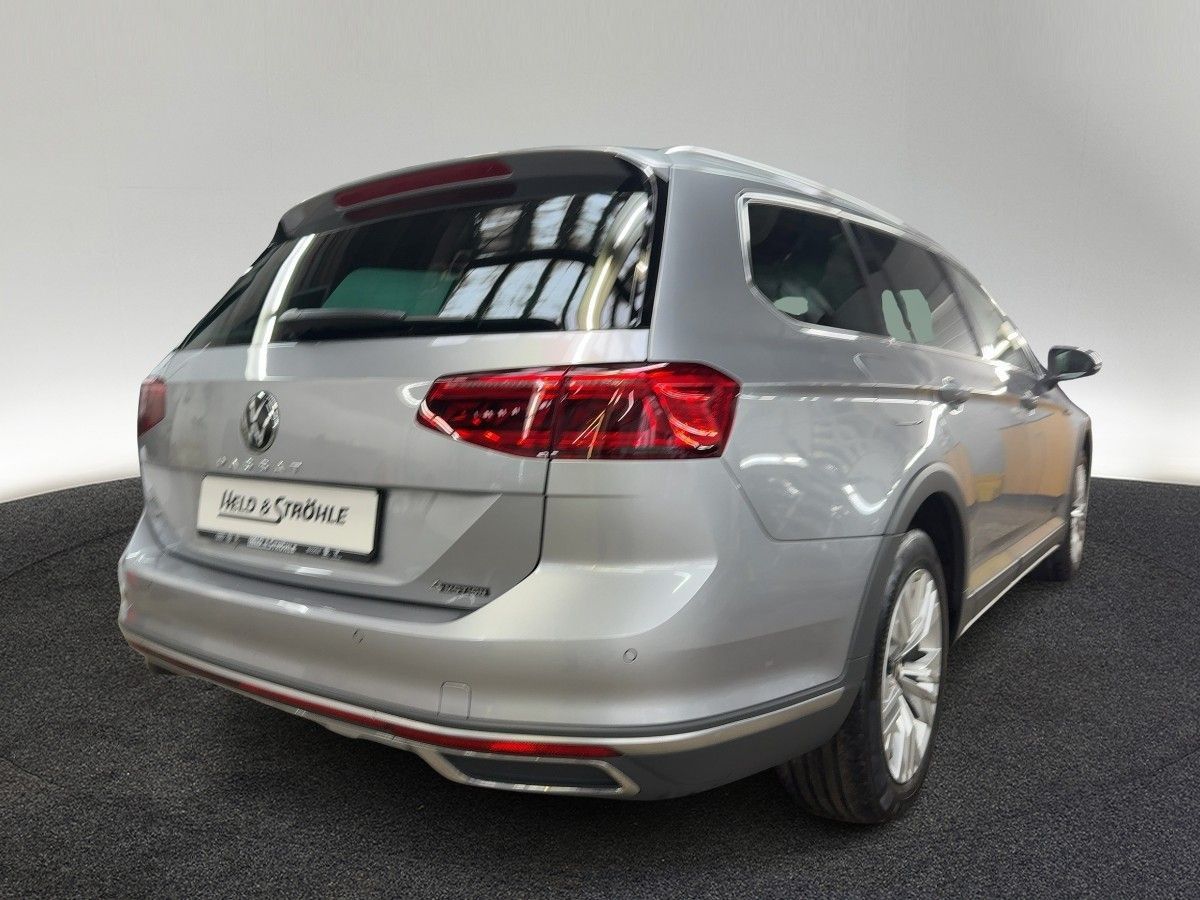 Volkswagen Passat Alltrack 2.0 TDI DSG 4M IQ AHK NAVI R-KAM