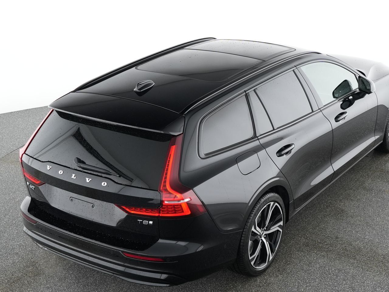 Volvo V60+T8+Recharge+AWD+GT+AHKsemi+Lenkradhzg+R-Kam+