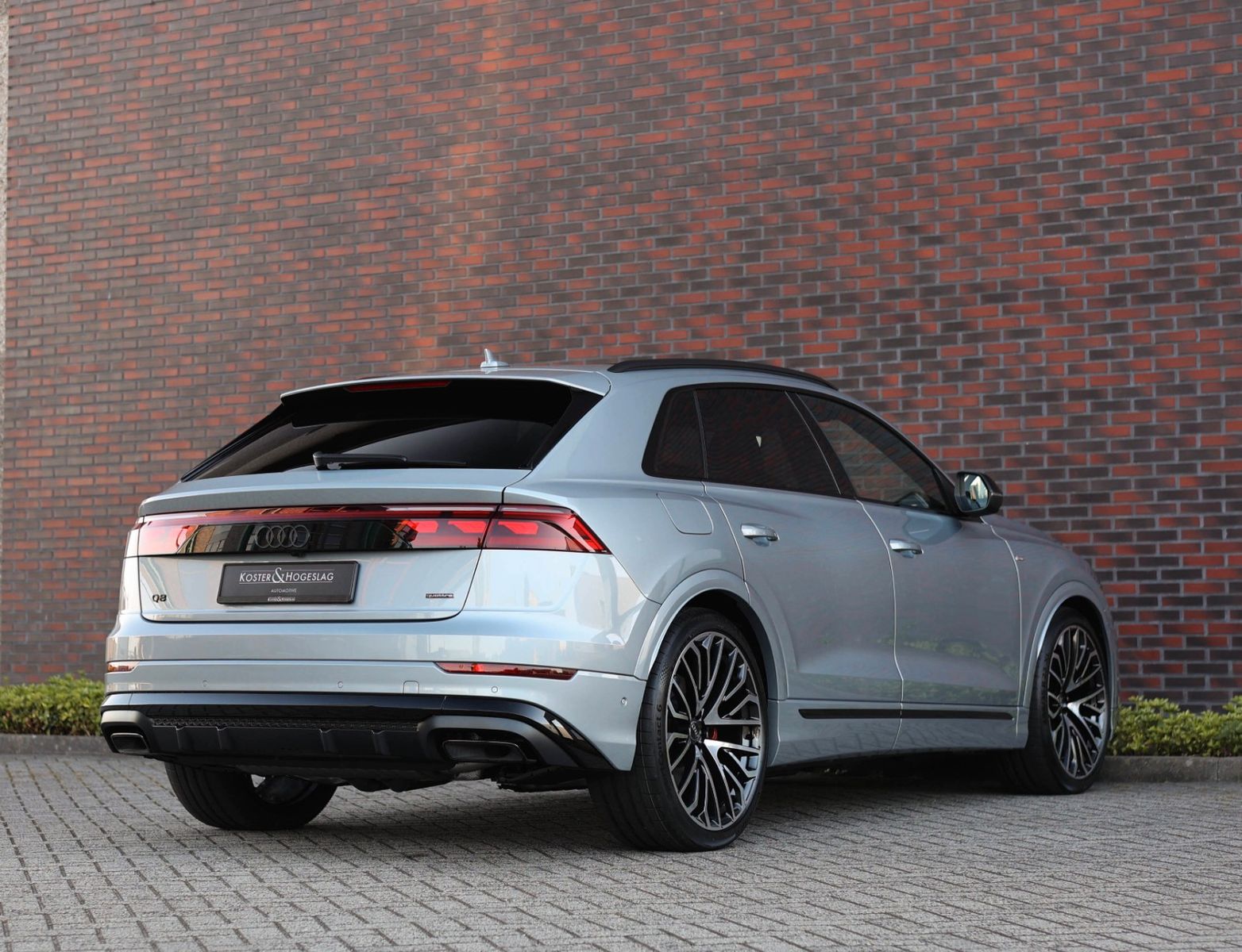 Audi Q8 60 TFSIe Quattro - Samsaru's Car Outlet