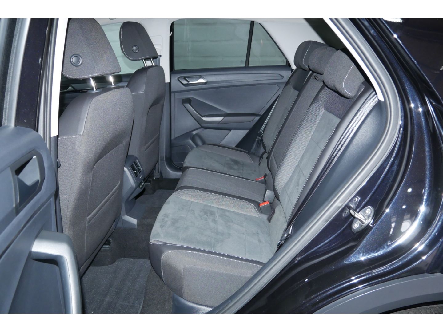 Volkswagen T-Roc Style 1.5 TSI - Samsaru's Car Outlet
