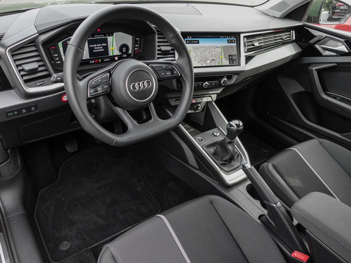Audi A1 Sportback 30 TFSI advanced - Samsaru's Car Outlet
