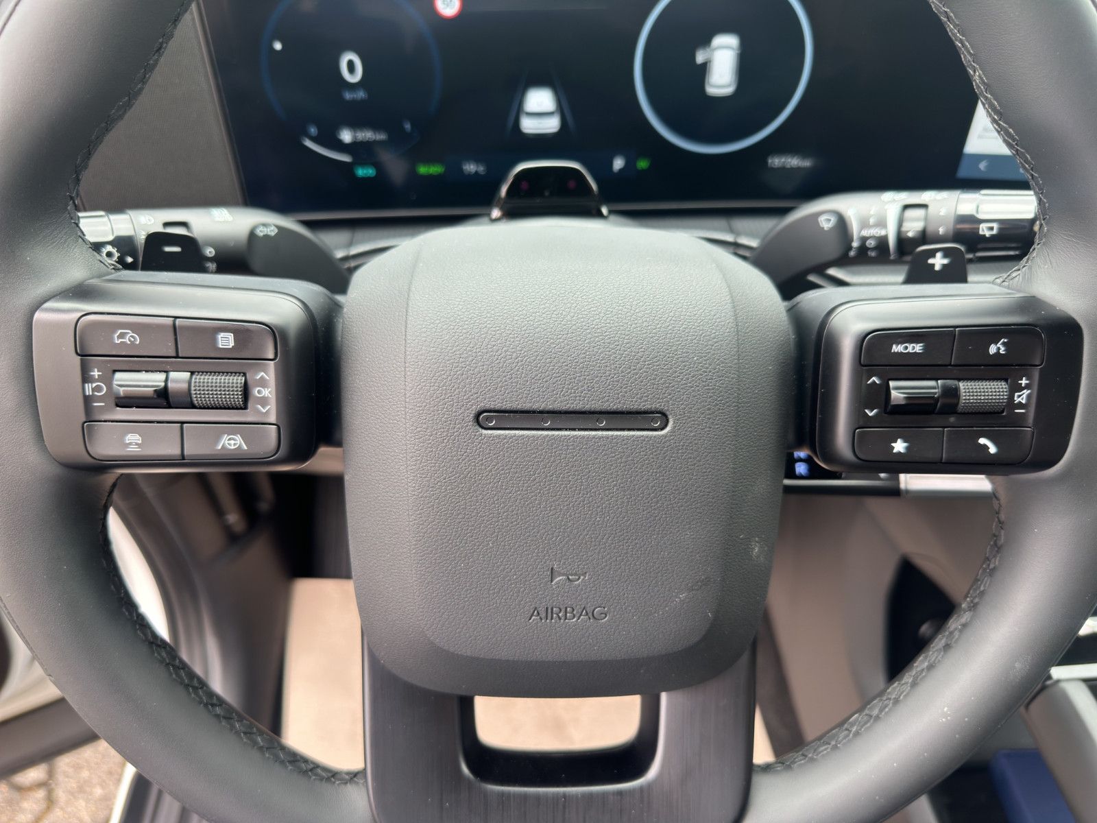 Hyundai SANTA FE 1.6 T-GDI PHEV BLACKLINE - Samsaru's Car Outlet