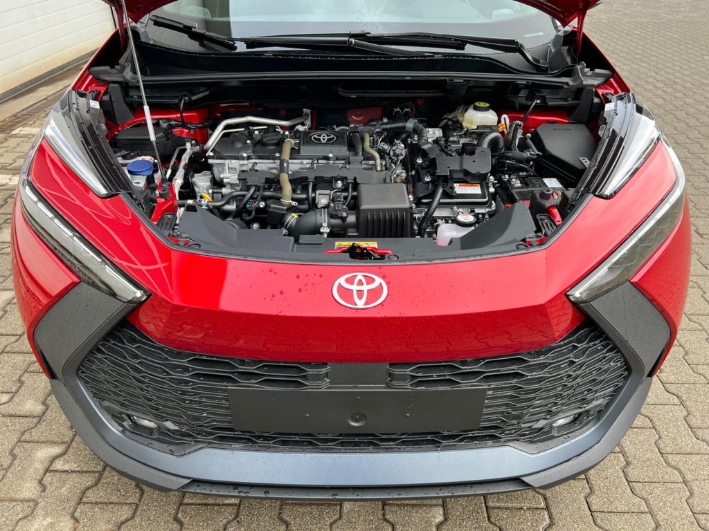 Toyota C-HR 1.8 Hybrid - Samsaru's Car Outlet