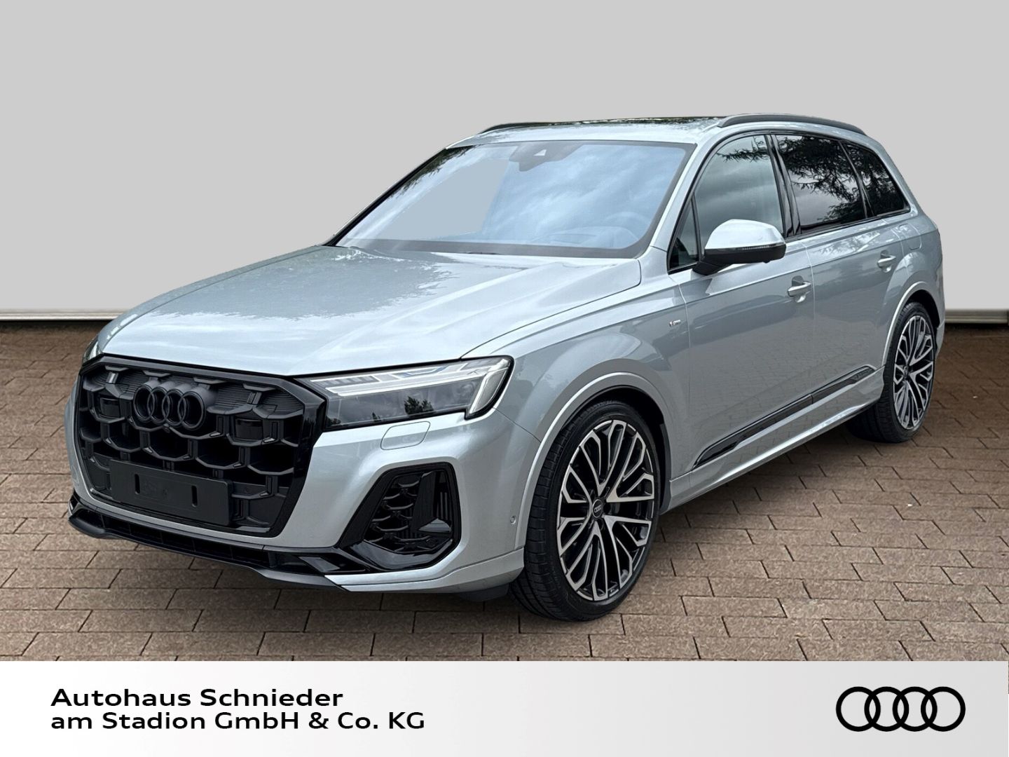 Audi Q7 55 TFSI e quattro S-line+AHK+HUD+PANO+B&O+KAM