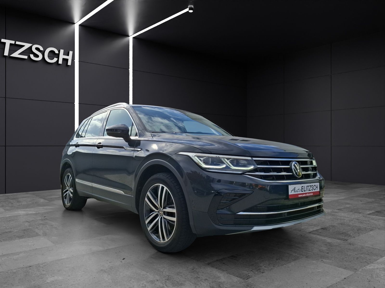 Volkswagen Tiguan TDI Elegance DSG 4M Matrix Navi ACC AHK S
