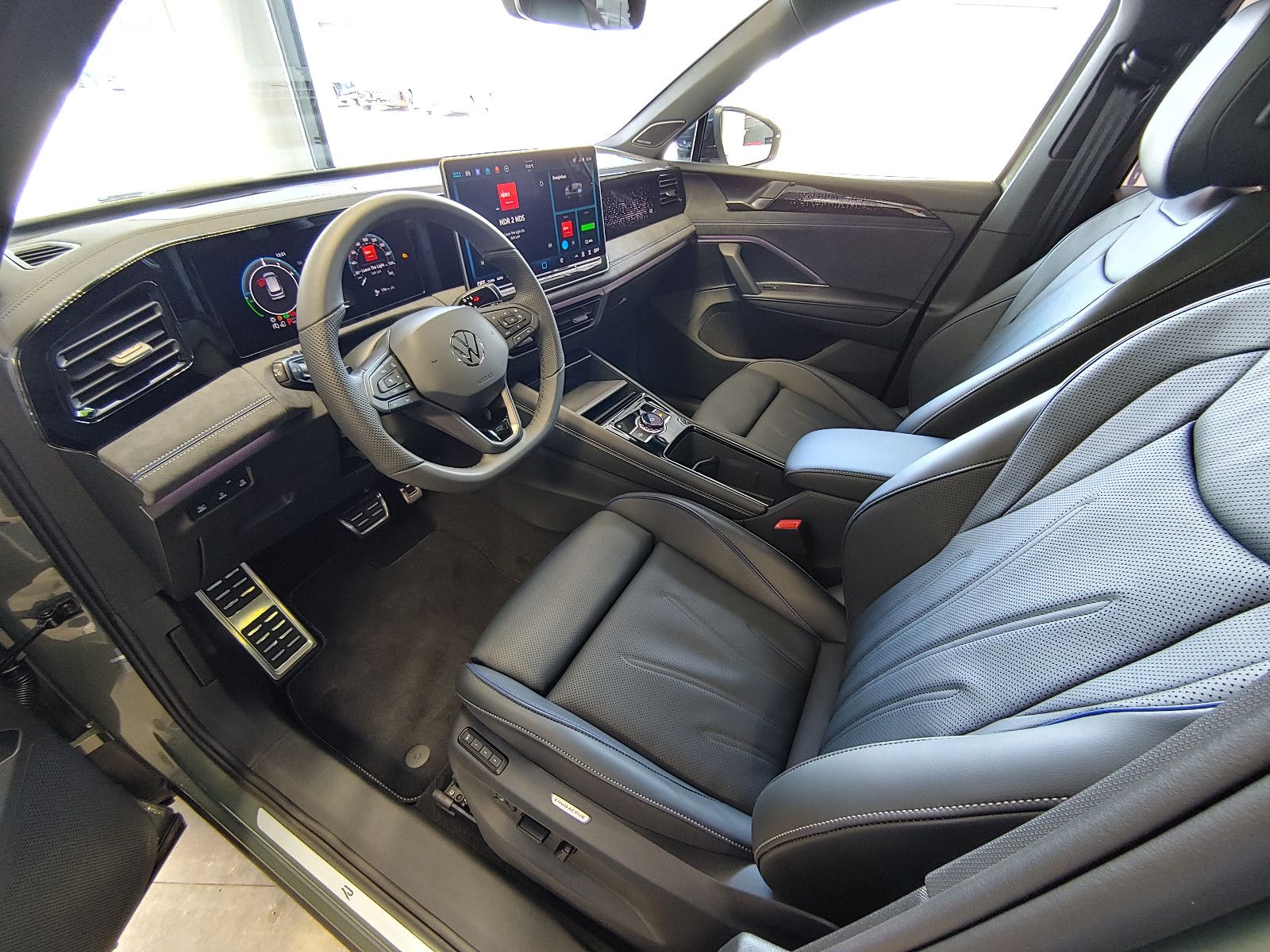 Volkswagen Tiguan eHybrid 200 R-Line Leder/Pano/360°/Sound