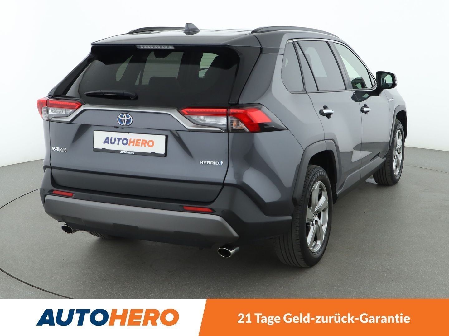 Toyota RAV 4 2.5 Hybrid 4x4 Lounge - Samsaru's Car Outlet