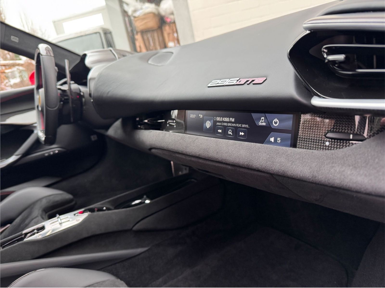 Ferrari 296 GTB*CARBON-DAYTONA*RACING*LIFT*JBL*LCD-DISP*