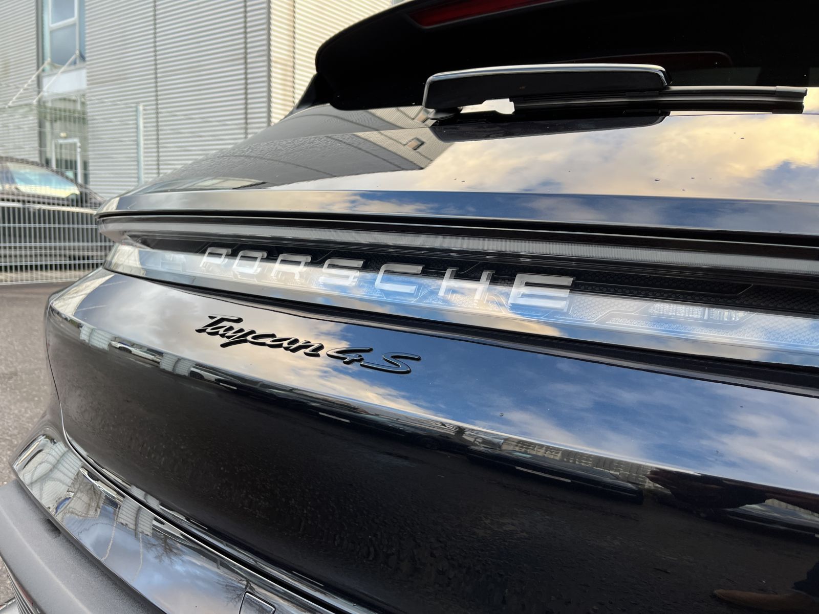 Porsche Taycan 4S Sport Turismo Pano.,Sport Chrono,InnoD