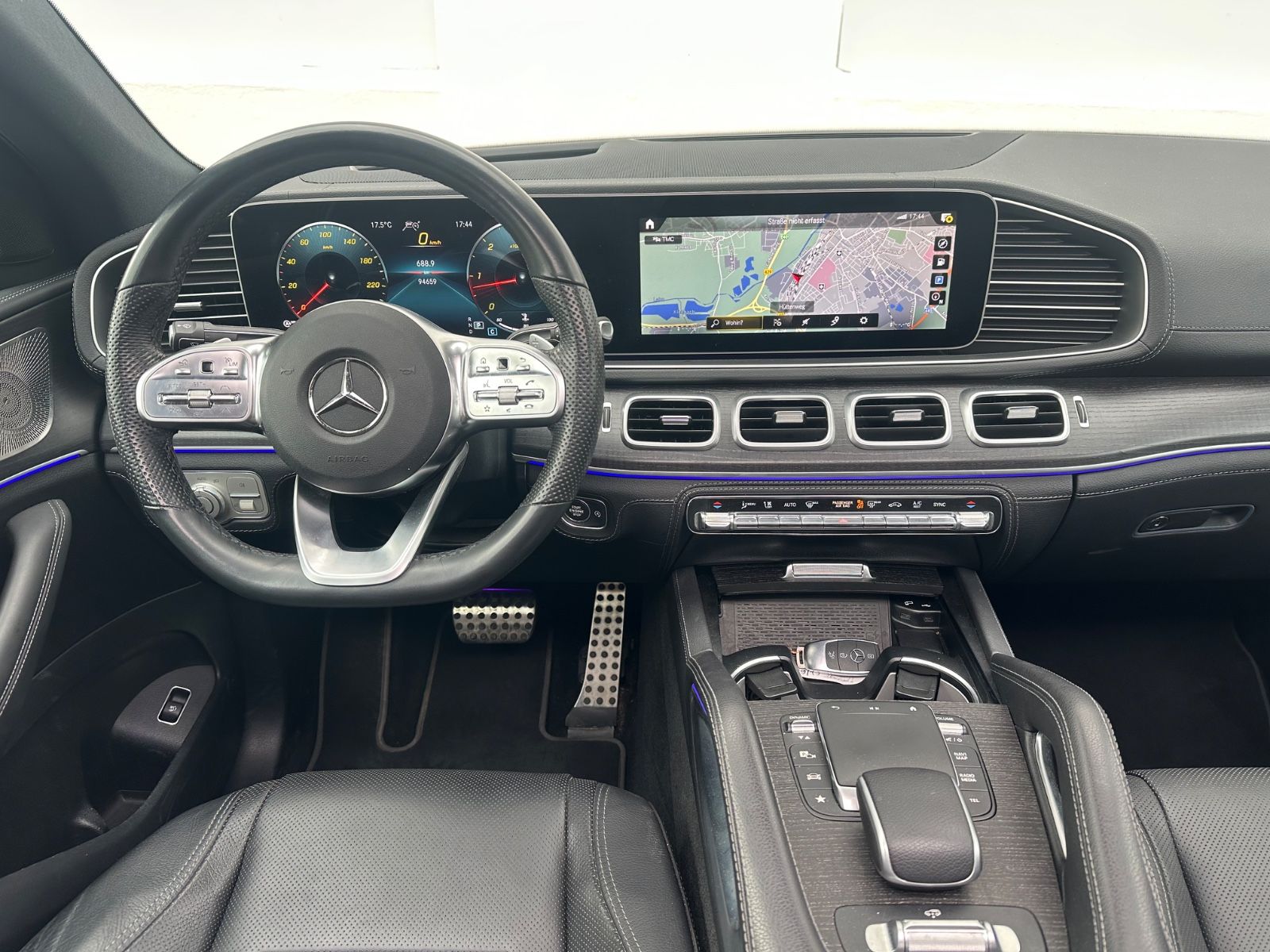 Mercedes-Benz GLE 400d 4M Coupe AMG Line Night Paket Pano Head