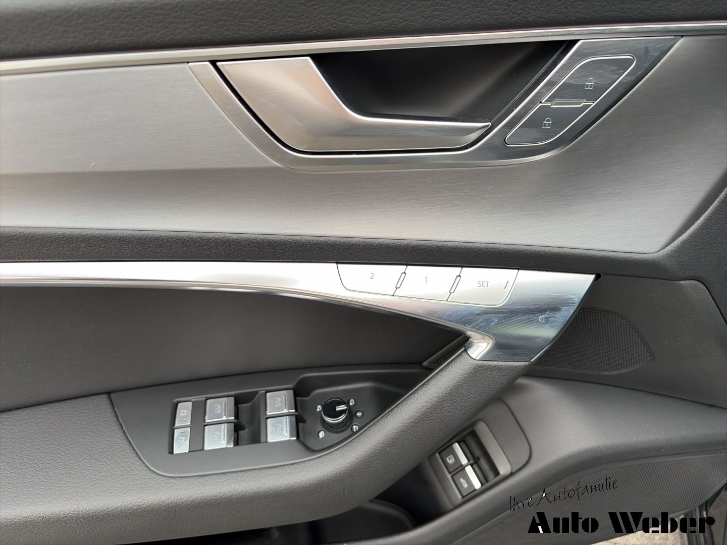 Audi A6 Avant 55TFSIe S-Line Matrix Navi AHK ASS-Pake